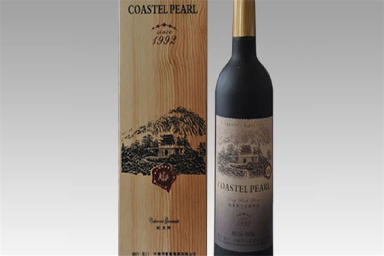 蛇龙珠干红葡萄酒